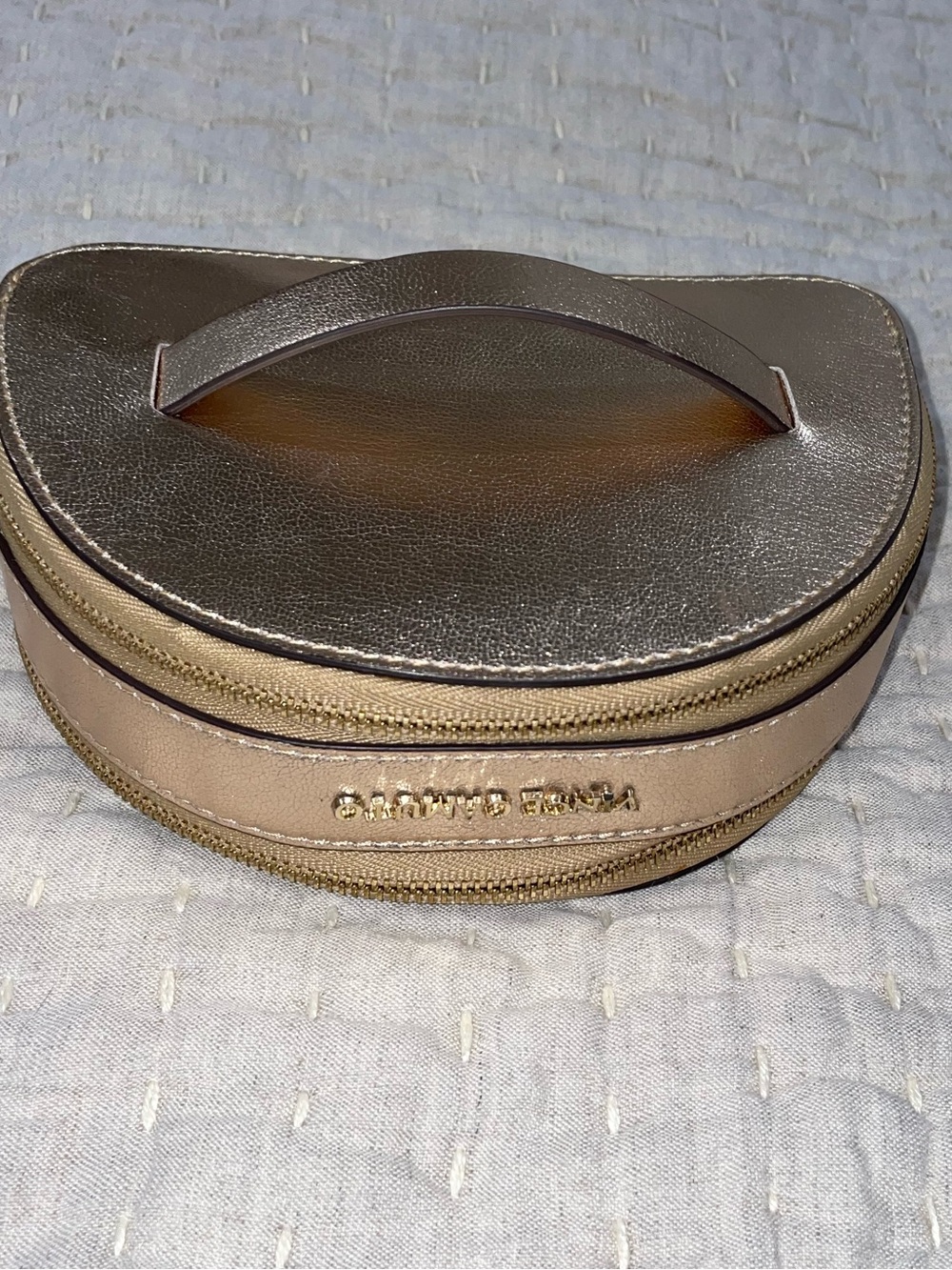 Vince Camuto Gold Leather Travel Jewelry & Cosmetics Bag NWT